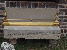 Barre de cheminée bronze & laiton Louis Philippe.Long 96 cm. Haut 25 cm. XIX EME