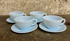 Lot de 4 tasses et 4 soucoupes