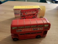 Dinky Toys England  Routemaster Bus réf 289 très  Bon état  et sa boîte repro