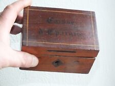 + Ancienne boîte tirelire