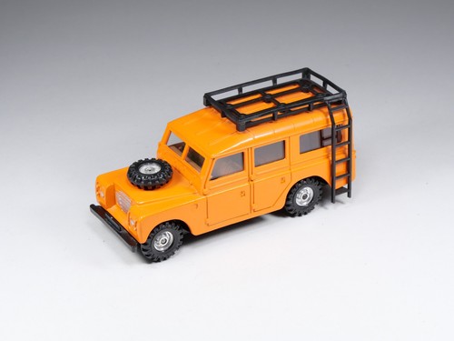 Corgi 421 land - corgi,