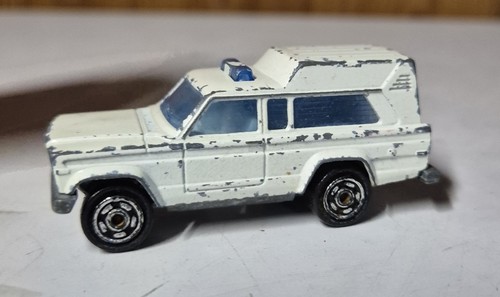 Majorette ambulance 64 - majorette, 1/64