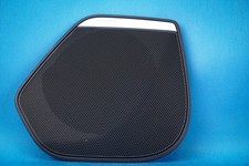 Grille de haut-parleur