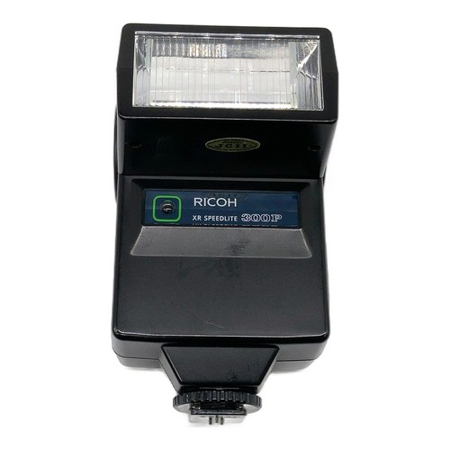 Ricoh speedlite 300p monté - xr,