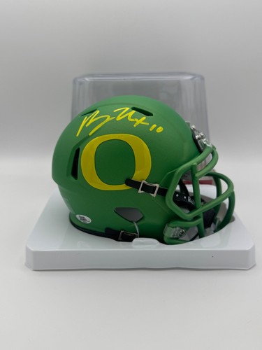 Nix signed oregon ducks - bo,