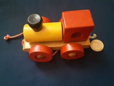 Rare Vintage Magnifique Locomotive de Train en Bois Rouge, Noir Et Jaune