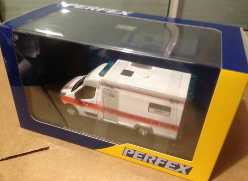 Perfex renault master 3 - 1/43,