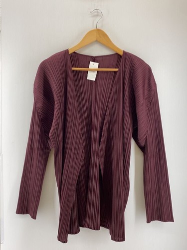 Pleats please issey - please, miyake