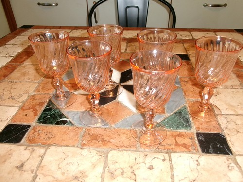 Lot verres a vin - de,