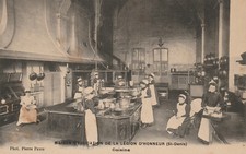 SAINT-DENIS, cuisine de la