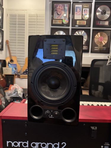 Adam audio a7x slightly - adam, used