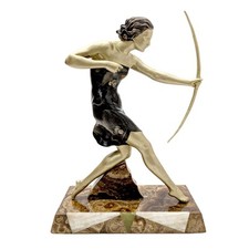 Uriano Sculpture Art Déco – "Diane chasseresse"France, vers 1925–1935