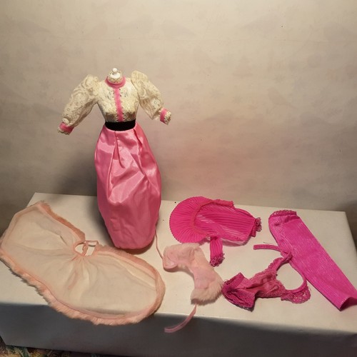 Barbie vétements année - année, 80