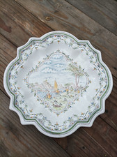 Drageoir atelier du vieux moustiers  signé riche décor inspiration olerys 