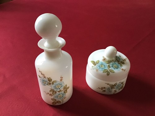 Rare ensemble flacon - flacon, et