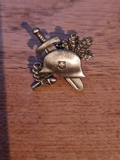 ALLEMAND petit insigne casque