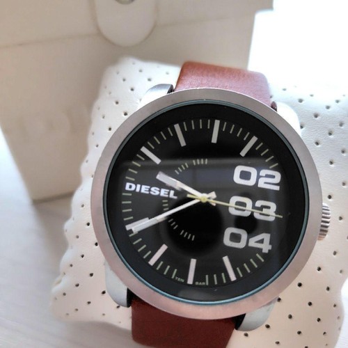 Montre analogique diesel - montre,