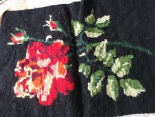 1 ancien canevas floral à