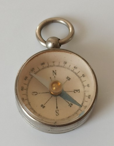 Petite boussole ancienne - boussole,