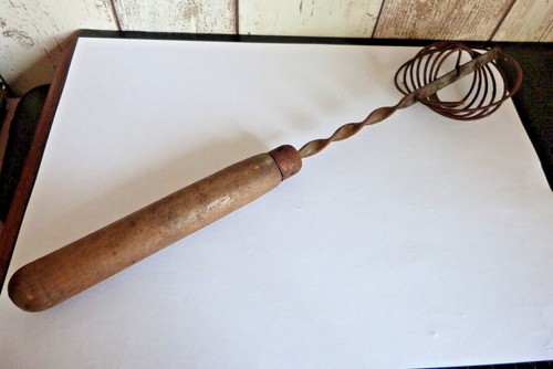 Ancien fouet cuisine - de,