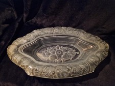 Grande coupe Art Déco 1920s en verre moulé dépoli – centre de table floral