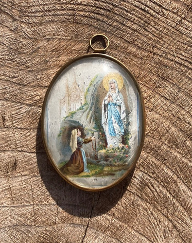 Lourdes apparition petit - l'apparition,