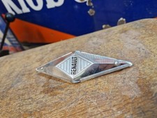 sigle logo embleme QUILLERY R8