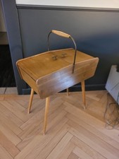 Travailleuse vintage en bois