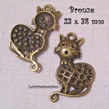 413 - CHARM - CHAT avec emplacement strass ** 23 x 38 mm ** BRELOQUE / PENDENTIF