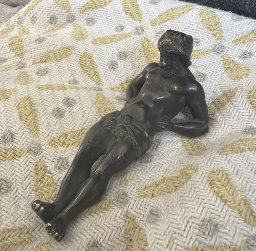 Ancien bronze hercule repos - bronze, au