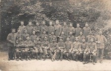 CPA 1915–1917 – Groupe de soldats allemands – Uniformes Feldgrau