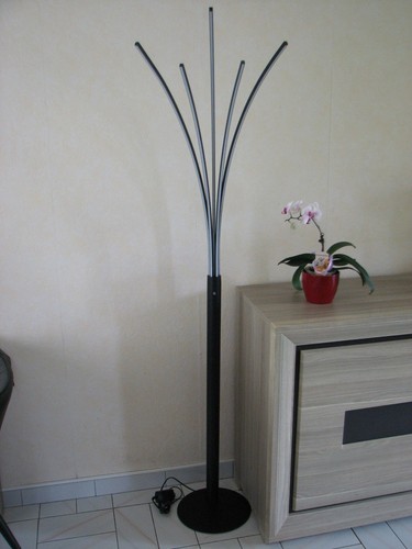 Lampadaire design sur - design, pied