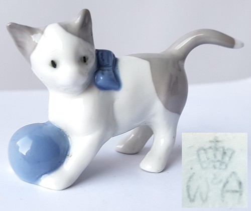 Figurine porcelaine chat - figurine,