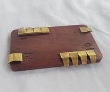 Compteur de point ancien en bois et laiton, points 1, 5, 10, 50