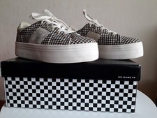 Baskets de la marque NO NAME  pointure 36 en parfait état