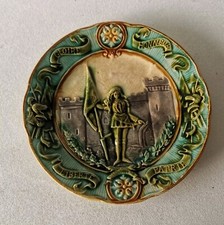ancienne assiette barbotine
