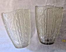2 ANCIENNES TULIPES VERRE