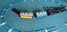 LEGO TRAIN LOCOMOTIVE AVEC WAGONS PASSAGERS