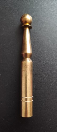 Ancienne quille bronze de - quille,