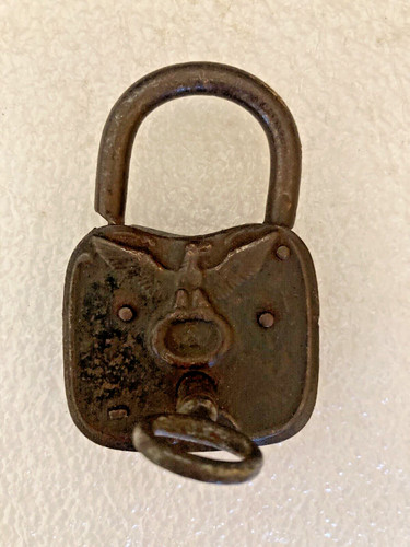 Ancien cadenas métal décor - ancien,