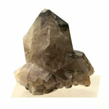 Quartz fantôme. 74.0 ct. Les