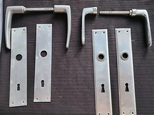 Lot 2 anciennes poignées en