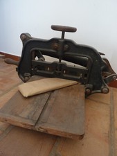 Massicot Ancien, de Marque A.Foucher, Reliure, Atelier, Librairie Papeterie. 