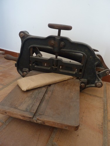Massicot ancien marque - massicot,