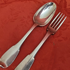 Couvert en argent aux belles