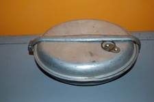 Ancienne cantine  en aluminium