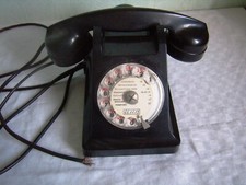 Téléphone à cadran rotatif, bakélite noir, Made in France, années 60,