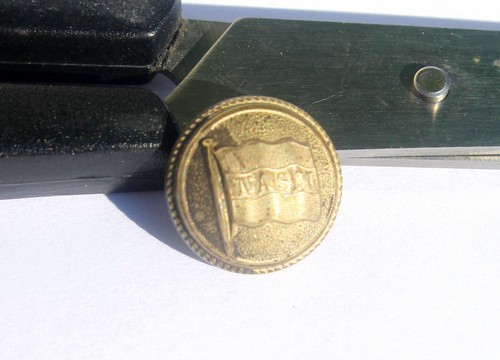 Rare bouton uniforme ancien - bouton,