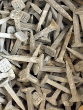 ANCIEN LOT DE 10 CLOUS