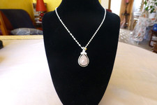 ELEGANT PENDENTIF en PIERRES PRECIEUSES QUARTZ LOT N°4